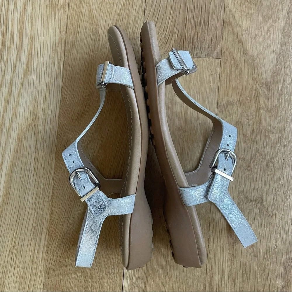 VANELI Shiny Silver Strap Sandals Woman size 4.5
